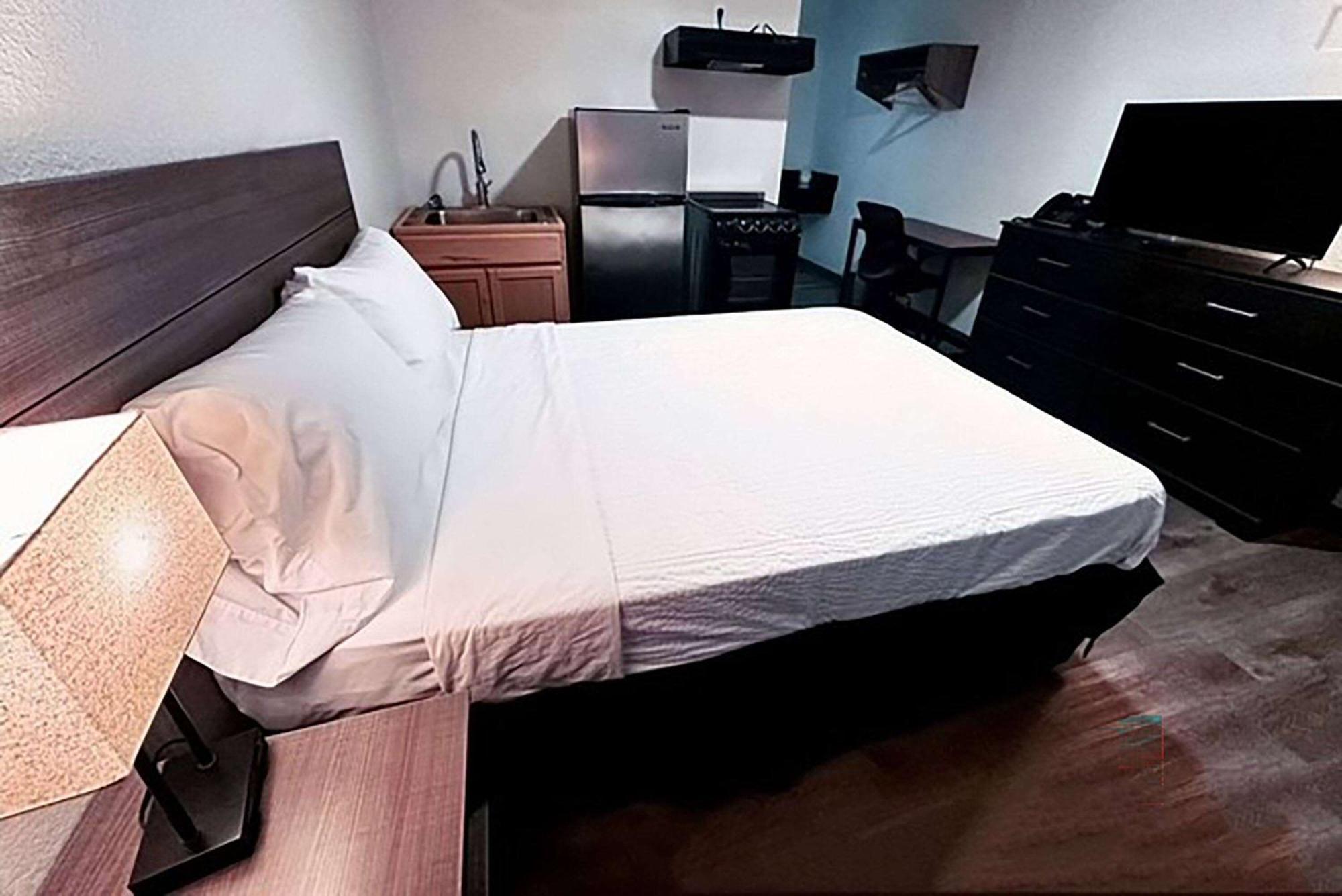 Studio City Suites, A Travelodge By Wyndham Texarkana Extérieur photo